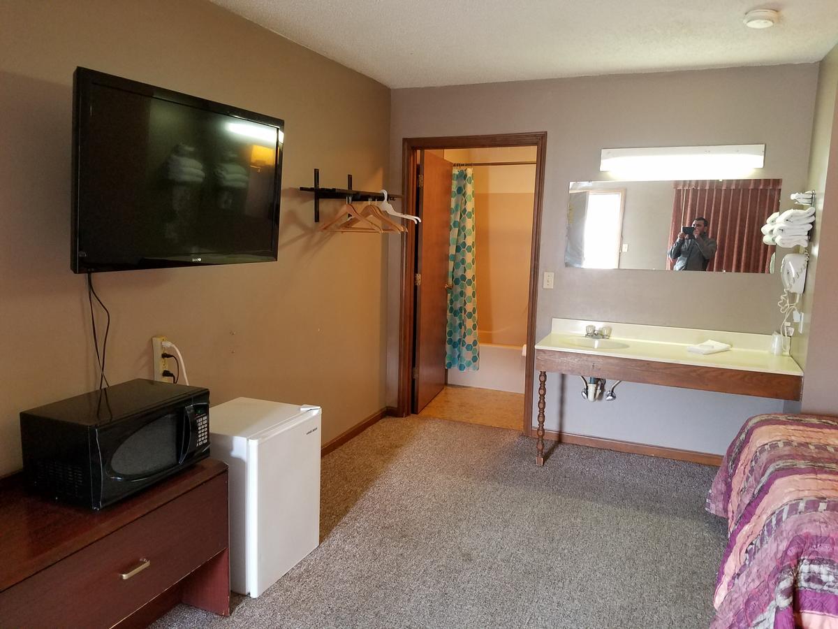 Paoli Midwest Inn מראה חיצוני תמונה